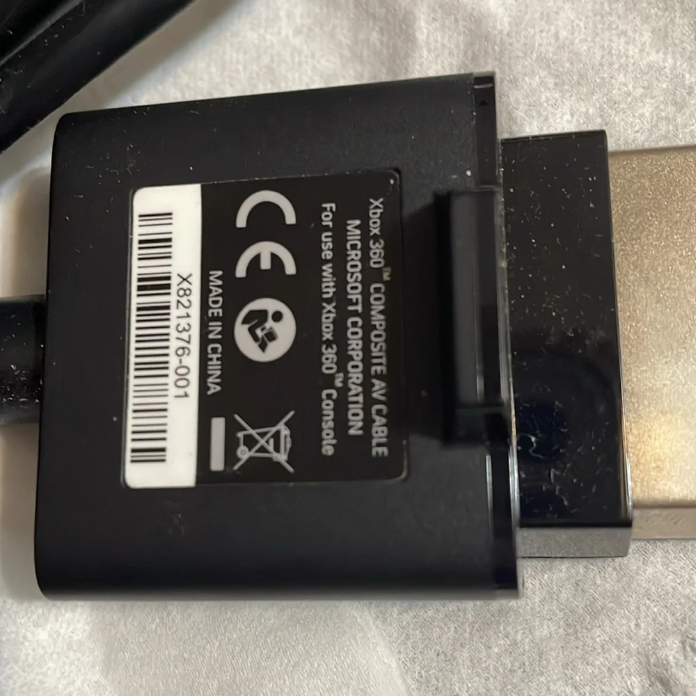Official Microsoft Xbox 360 AV Cable with red yellow & white Connectors